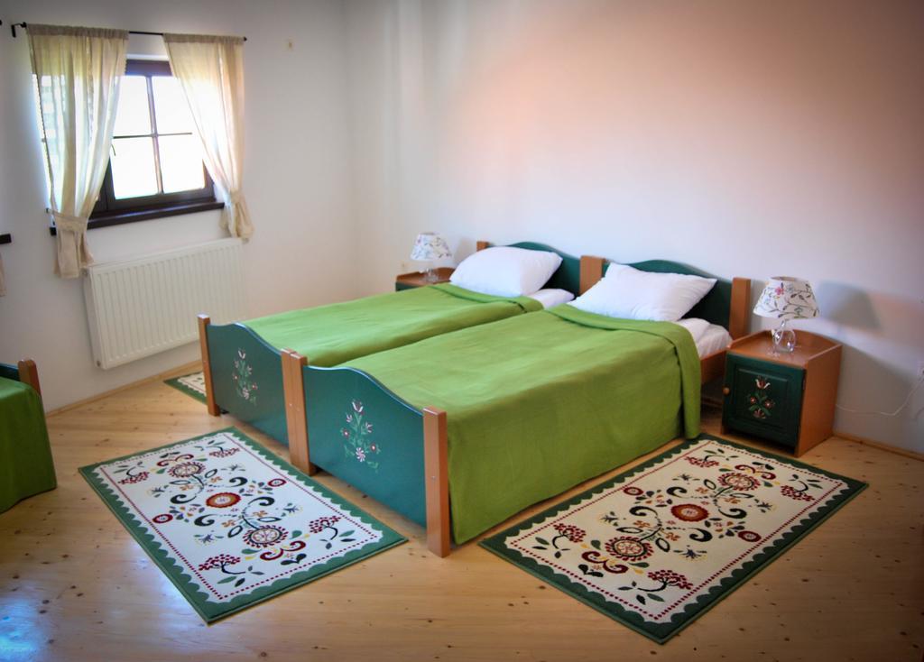 Amade Pension & Restaurant Siculeni Pokój zdjęcie
